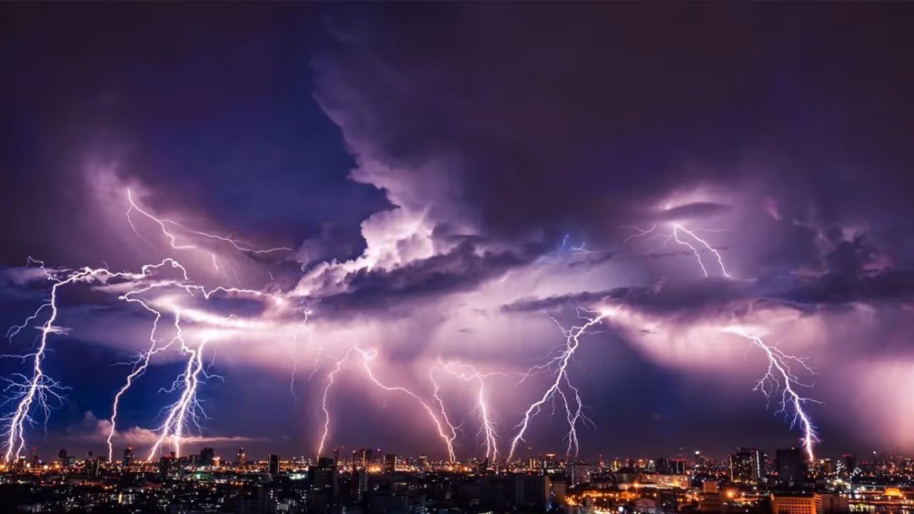 Heavy Rain Alert In Delhi,Bihar 