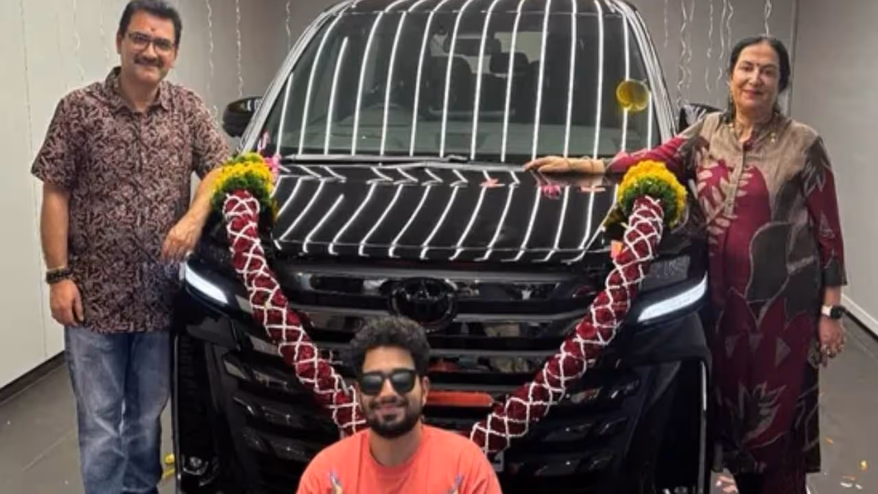 samay raina buys toyota vellfire
