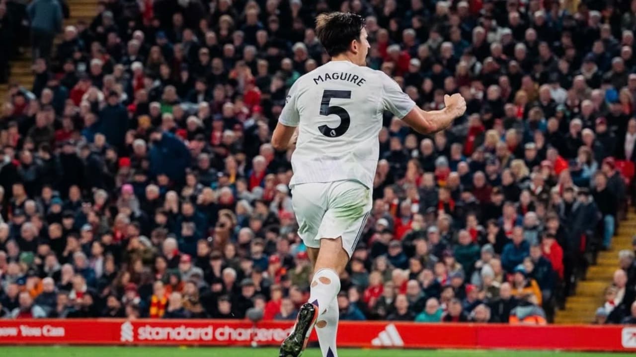 Manchester United Beat Liverpool