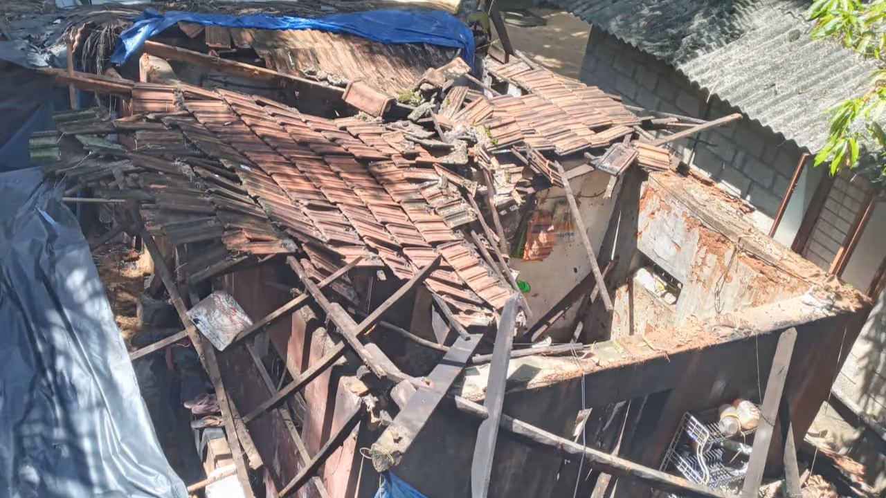 House collapsed House collapsed