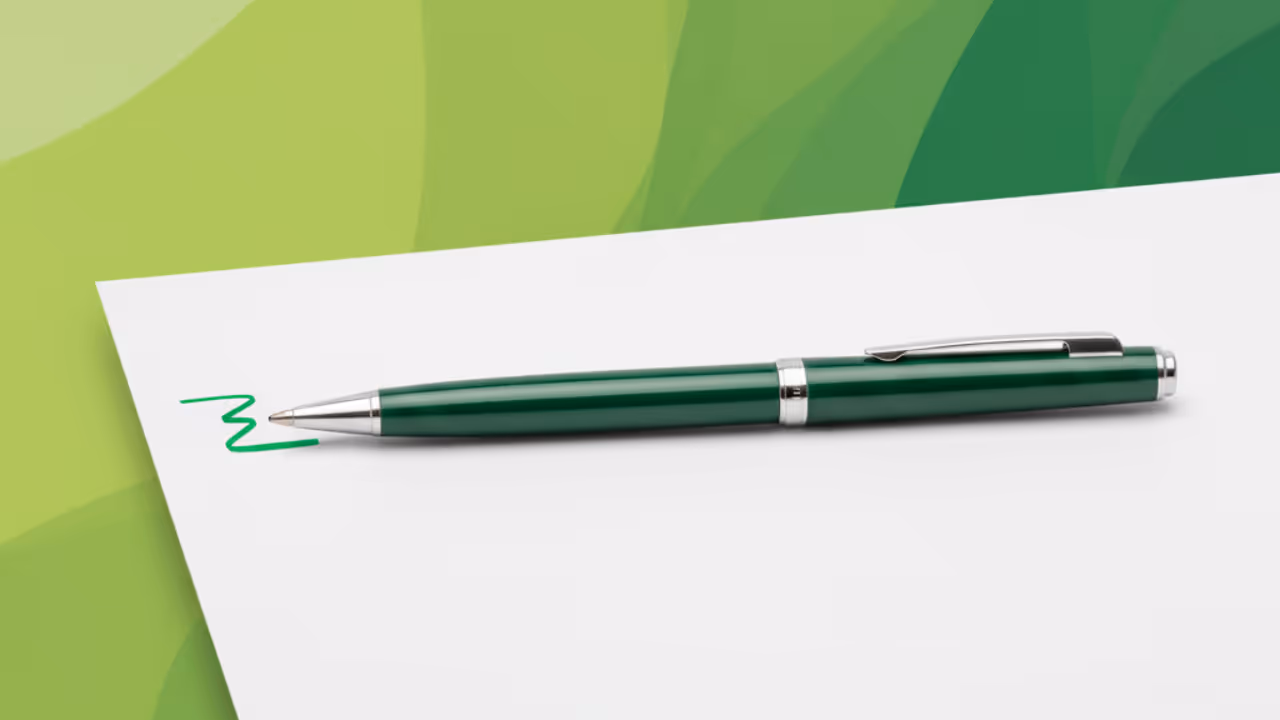 green ink color pen