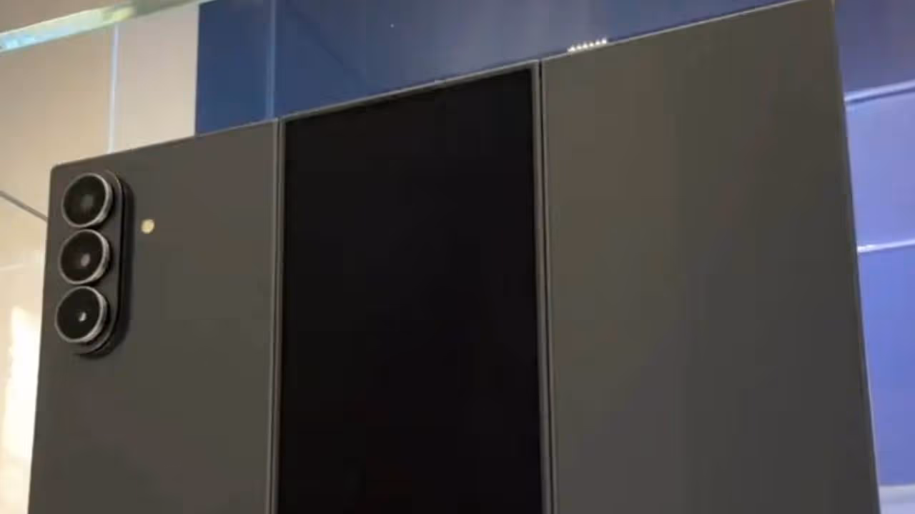 Samsung Galaxy Z Trifold