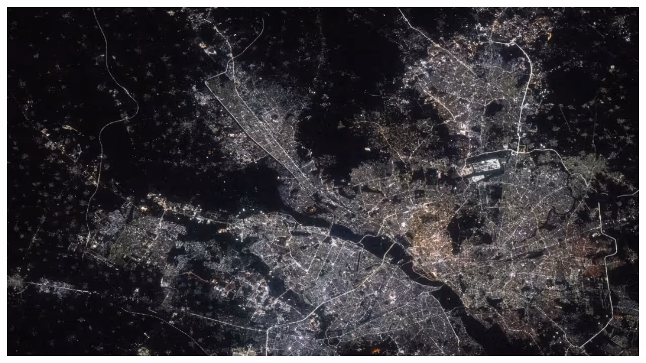 delhi's night satellite image