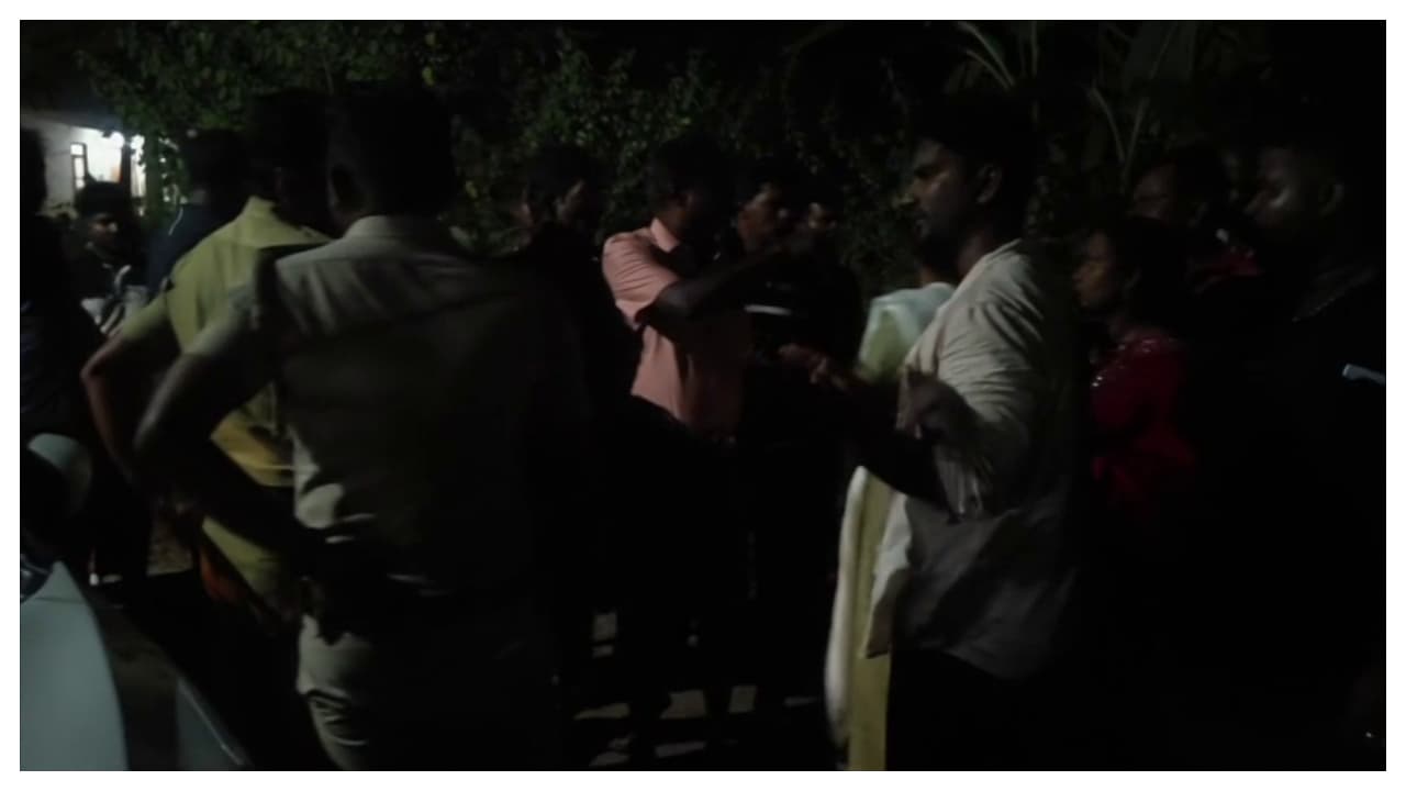 Adoor incident Adoor incident