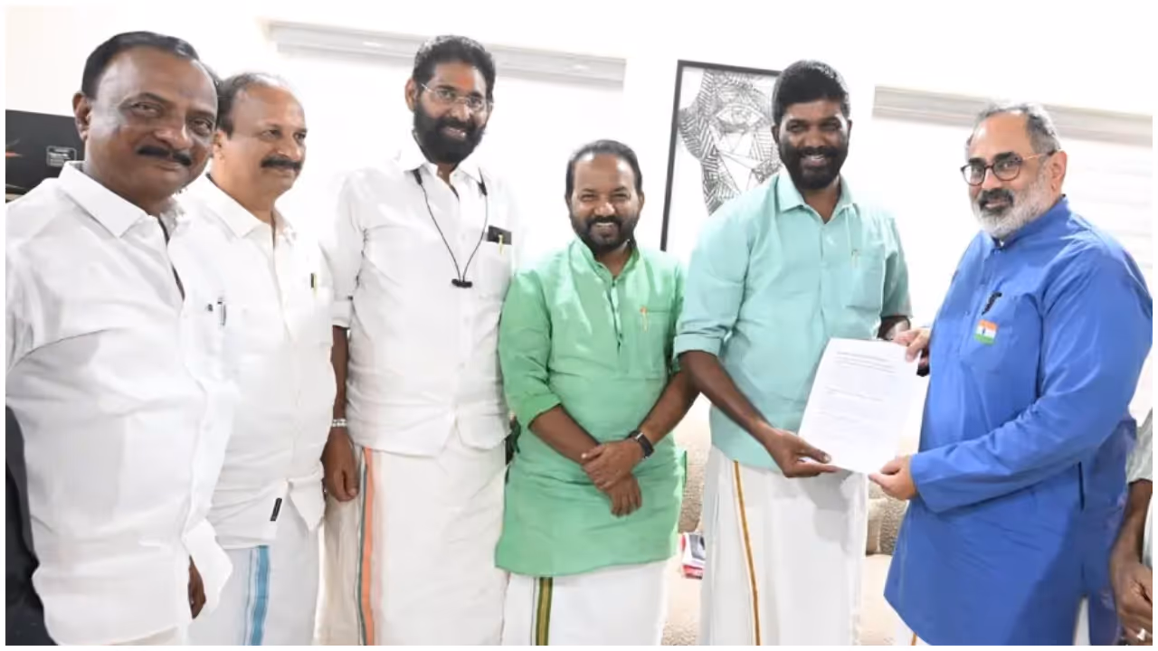 pattoor radhakrishnan pattoor radhakrishnan