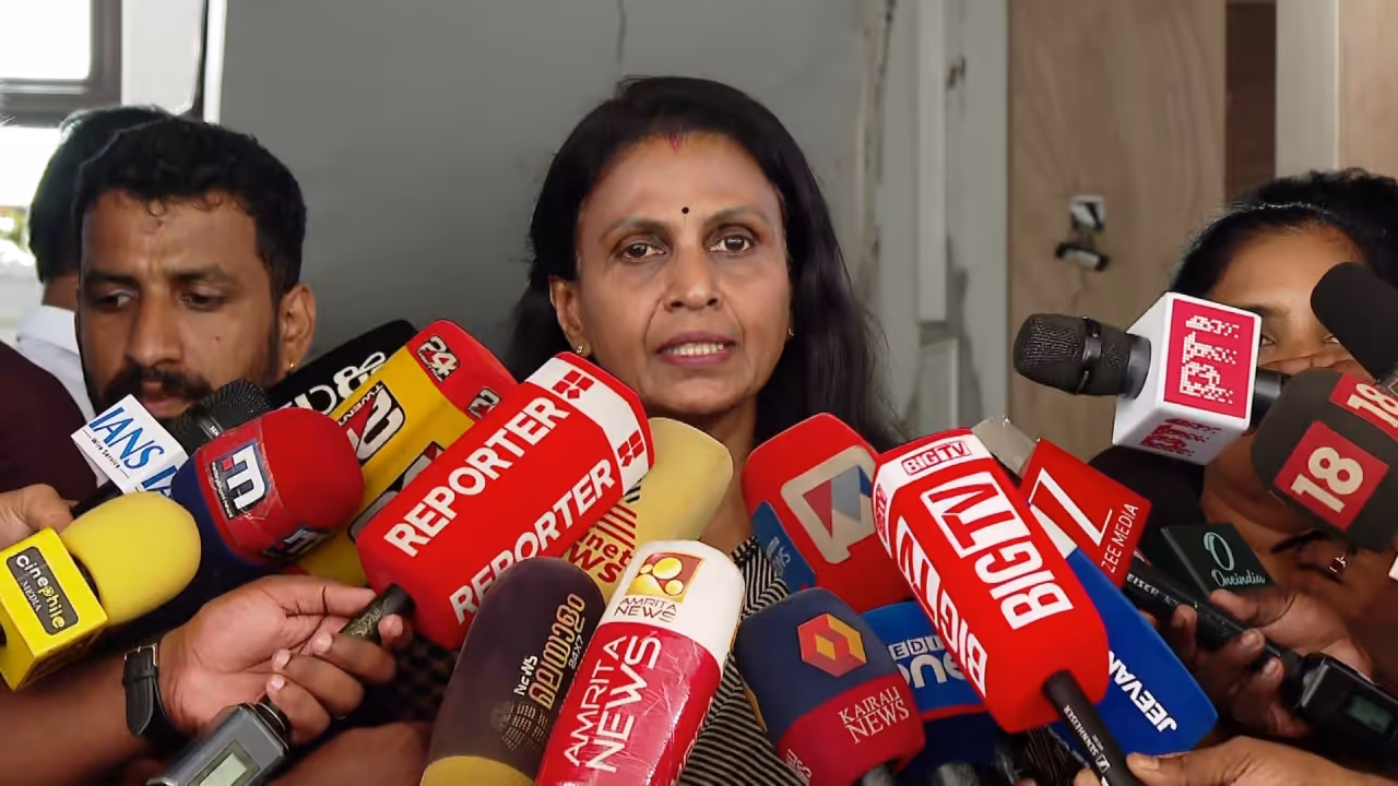 R Sreelekha R Sreelekha