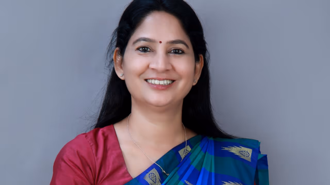 sharp criticism erupts in cpm alappuzha district committee after poll defeat sharp criticism erupts in cpm alappuzha district committee after poll defeat