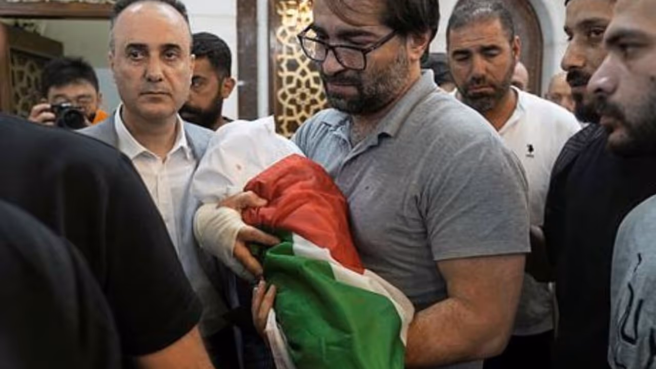 Isreali Soldier shot seven month old child Isreali Soldier shot seven month old child