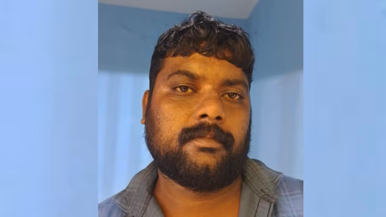Man beats SHO at police station Man beats SHO at police station