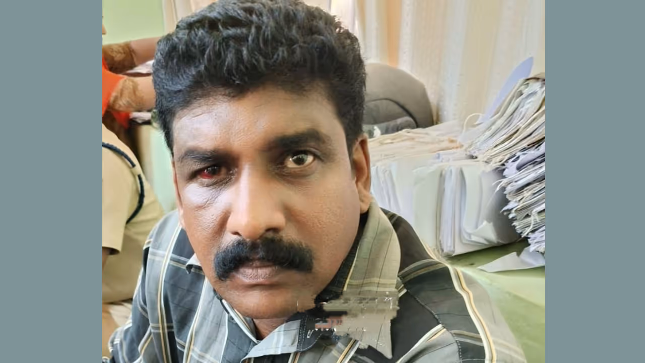 kollam court orders case against four police officers over assault complaint kollam court orders case against four police officers over assault complaint