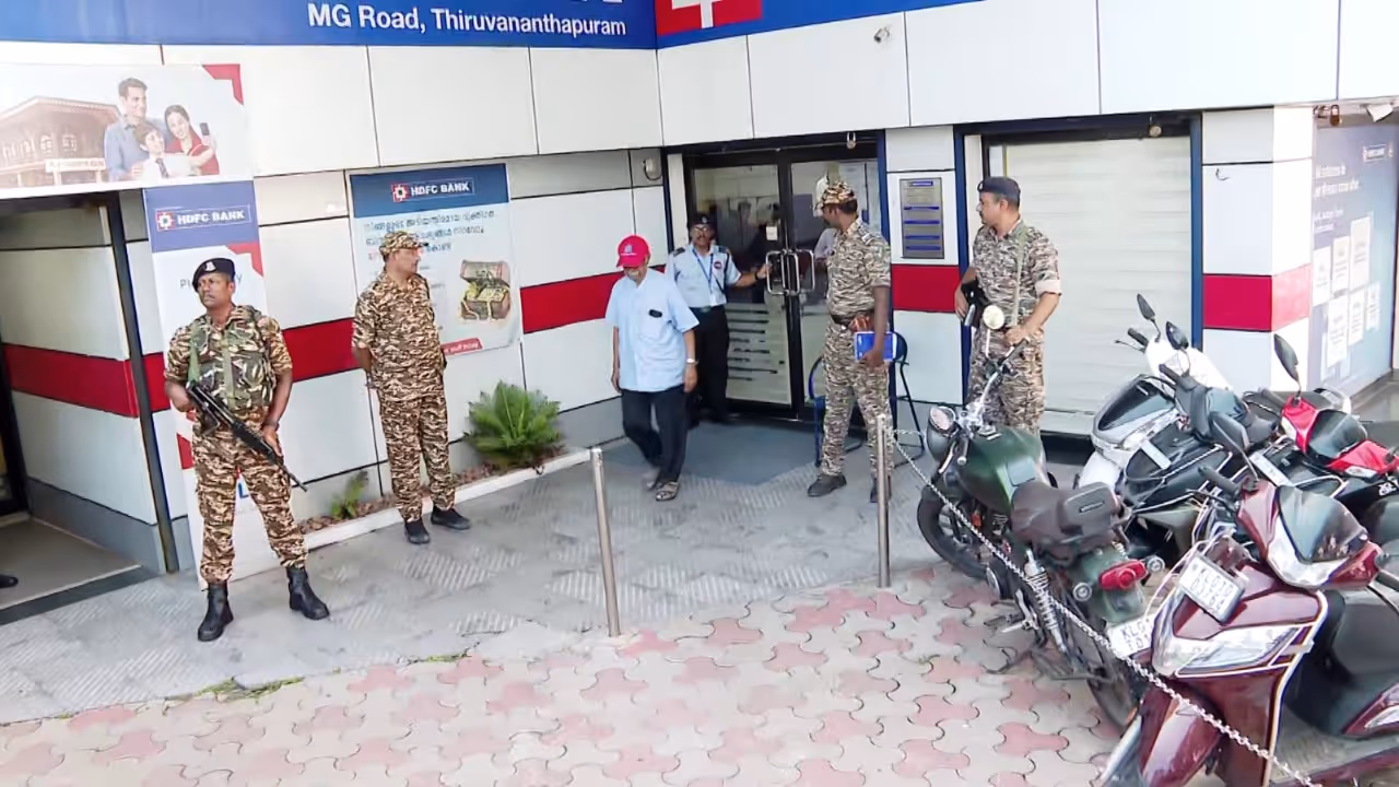 ed officials raid at hdfc bank ed officials raid at hdfc bank