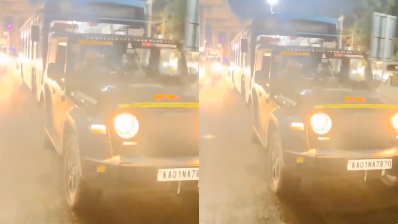 Mahindra Thar tows broken down BMTC bus in Bengaluru traffic Mahindra Thar tows broken down BMTC bus in Bengaluru traffic