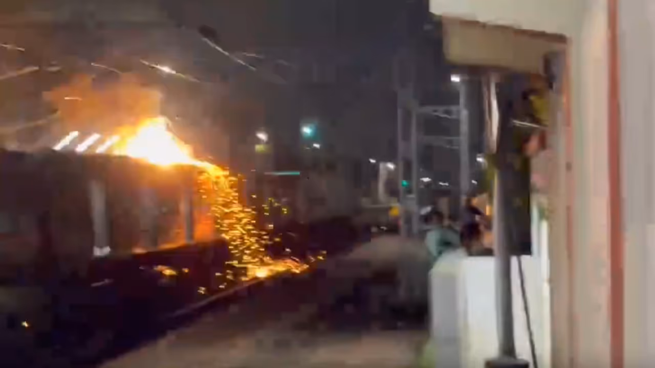 Train Electric Line Train Electric Line