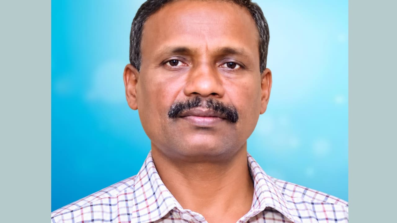 elderly cyclist dies after falling into construction pit in alappuzha elderly cyclist dies after falling into construction pit in alappuzha