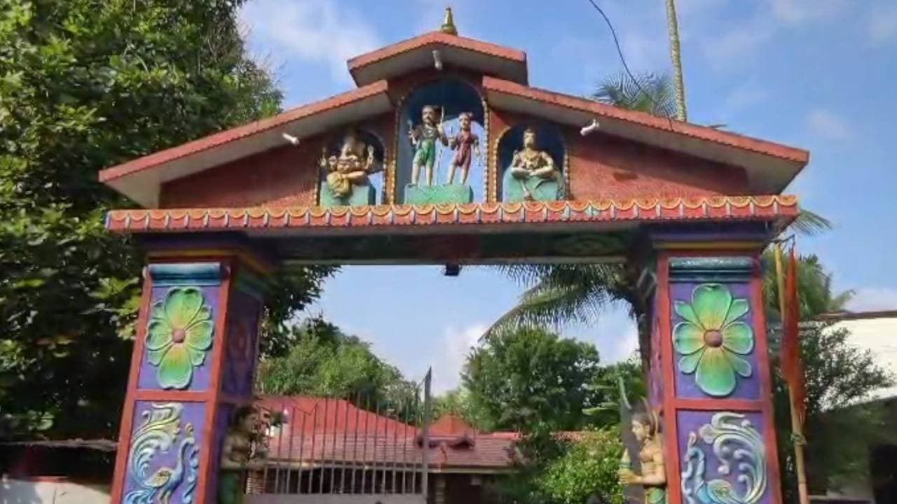 Theft at a temple in Kalamassery lamps bells and money stolen Theft at a temple in Kalamassery lamps bells and money stolen