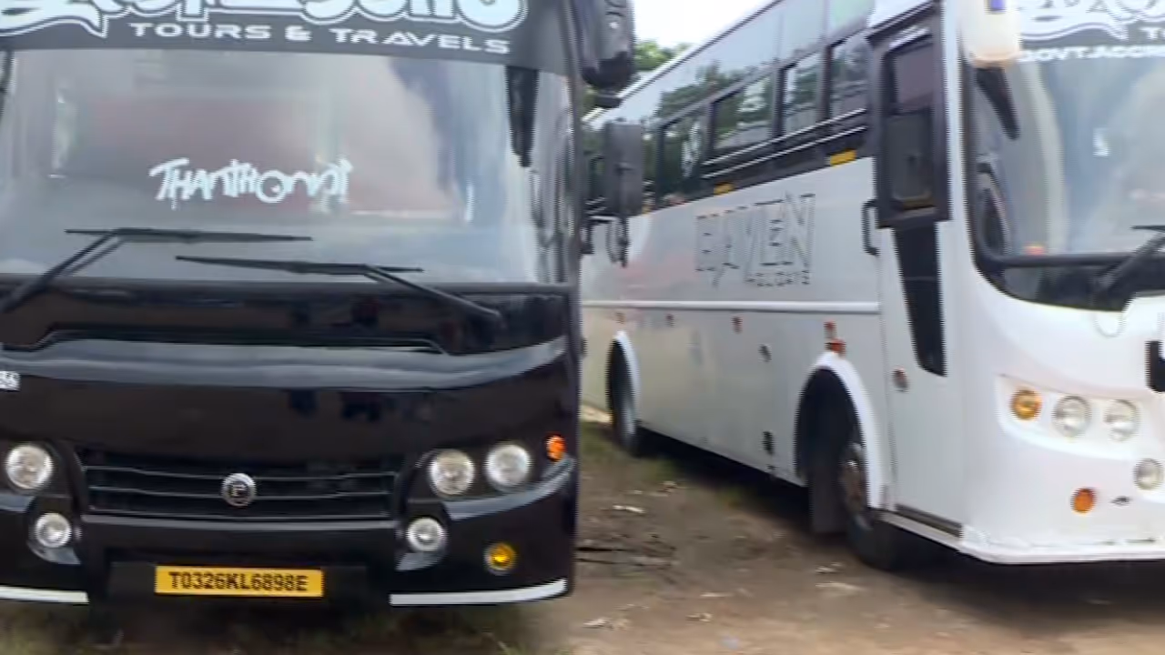 tourist bus tourist bus