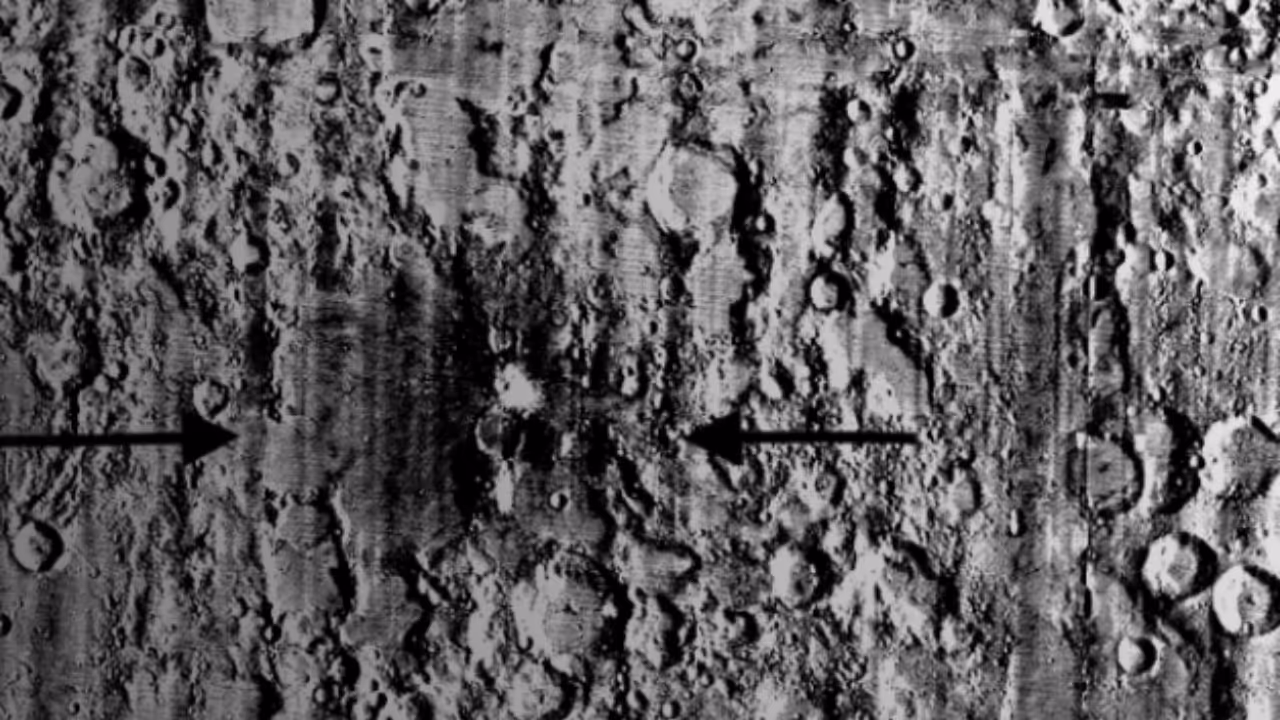 nasa discovers new crater on moon mcgetchin crater formed by meteoroid impact nasa discovers new crater on moon mcgetchin crater formed by meteoroid impact
