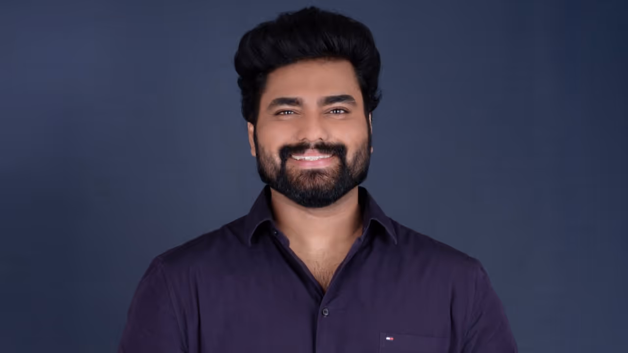 Robin Radhakrishnan Robin Radhakrishnan