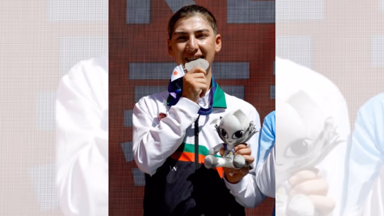 Afghan Cyclist Fariba Hashimi Wins Silver at the Asian Games 2026 Afghan Cyclist Fariba Hashimi Wins Silver at the Asian Games 2026