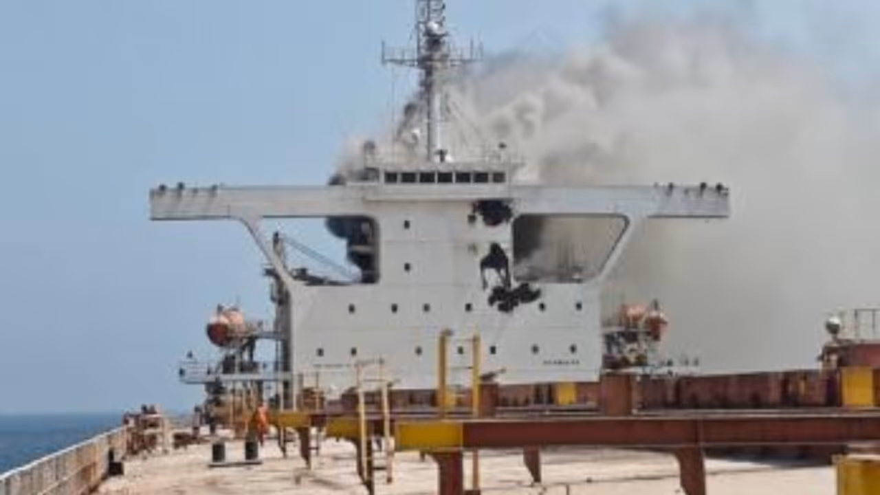 ship attack ship attack