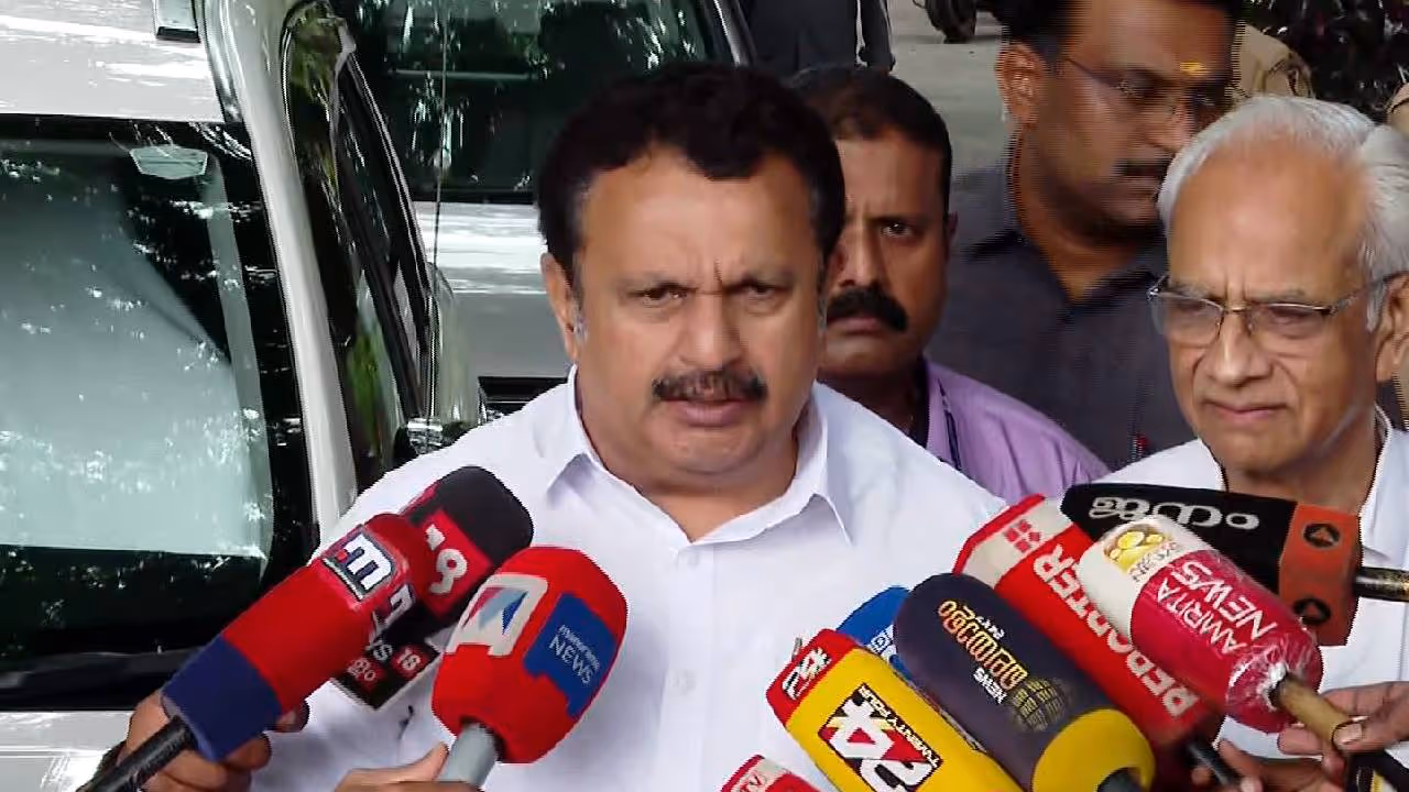 Subversion of etender Vigilance has been assigned to investigate K Muraleedharan Subversion of etender Vigilance has been assigned to investigate K Muraleedharan