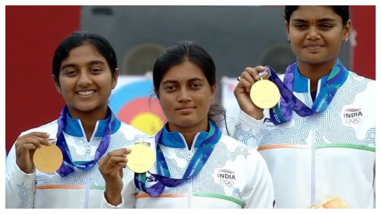 COMPOUND ARCHERY GOLD WINNING TEAM COMPOUND ARCHERY GOLD WINNING TEAM