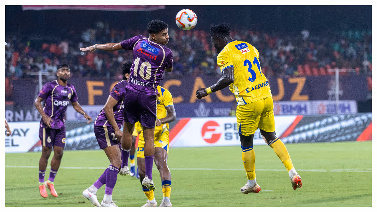 SLK MATCH: FORCA KOCHI BEAT THIRUVANATHAPURAM KOMBANS SLK MATCH: FORCA KOCHI BEAT THIRUVANATHAPURAM KOMBANS