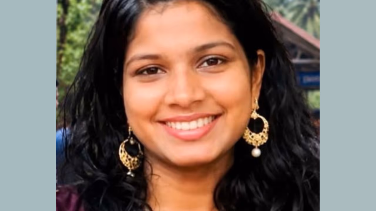 pg student nandana dies after being hit by vande bharat train in vadakara pg student nandana dies after being hit by vande bharat train in vadakara