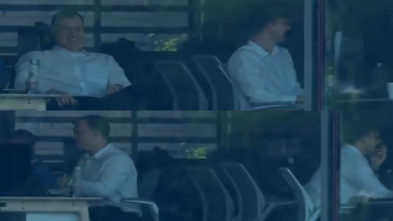 Two Office Workers Caught Watching SA vs AUS Test Live at Their Desks Two Office Workers Caught Watching SA vs AUS Test Live at Their Desks
