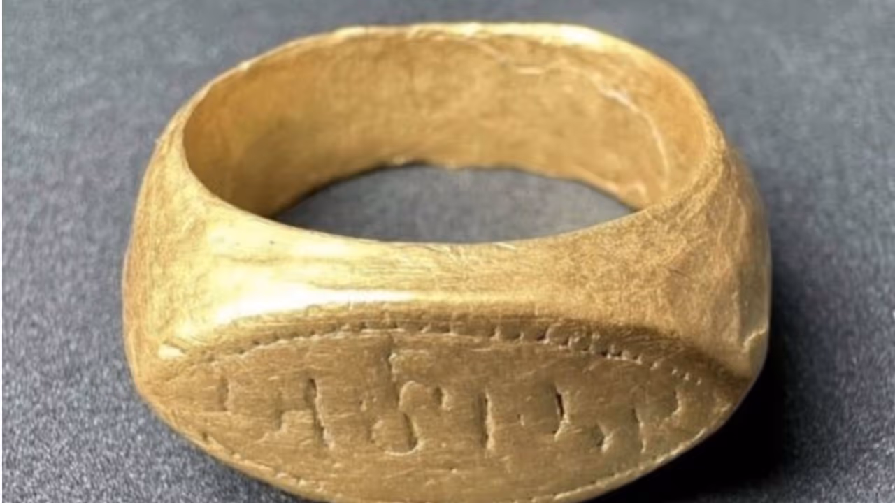 Indian Gold Ring Found in Thailand Indian Gold Ring Found in Thailand