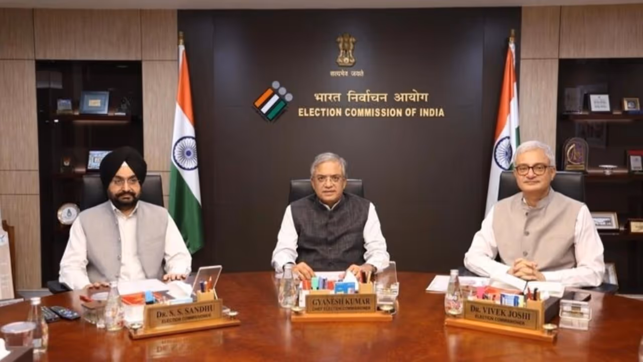 Chief Election Commissioner Gyanesh Kumar and Election Commissioners Sukhbir Singh Sandhu and Vivek Joshi met at Nirvachan Sadan in New Delhi Chief Election Commissioner Gyanesh Kumar and Election Commissioners Sukhbir Singh Sandhu and Vivek Joshi met at Nirvachan Sadan in New Delhi