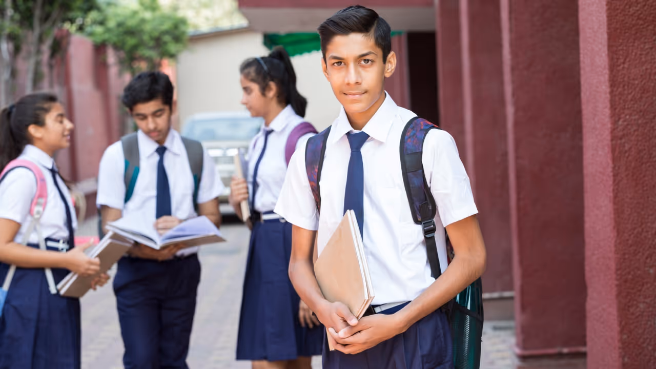 Bright Side Stories: Scholarships for students in Gujarat 