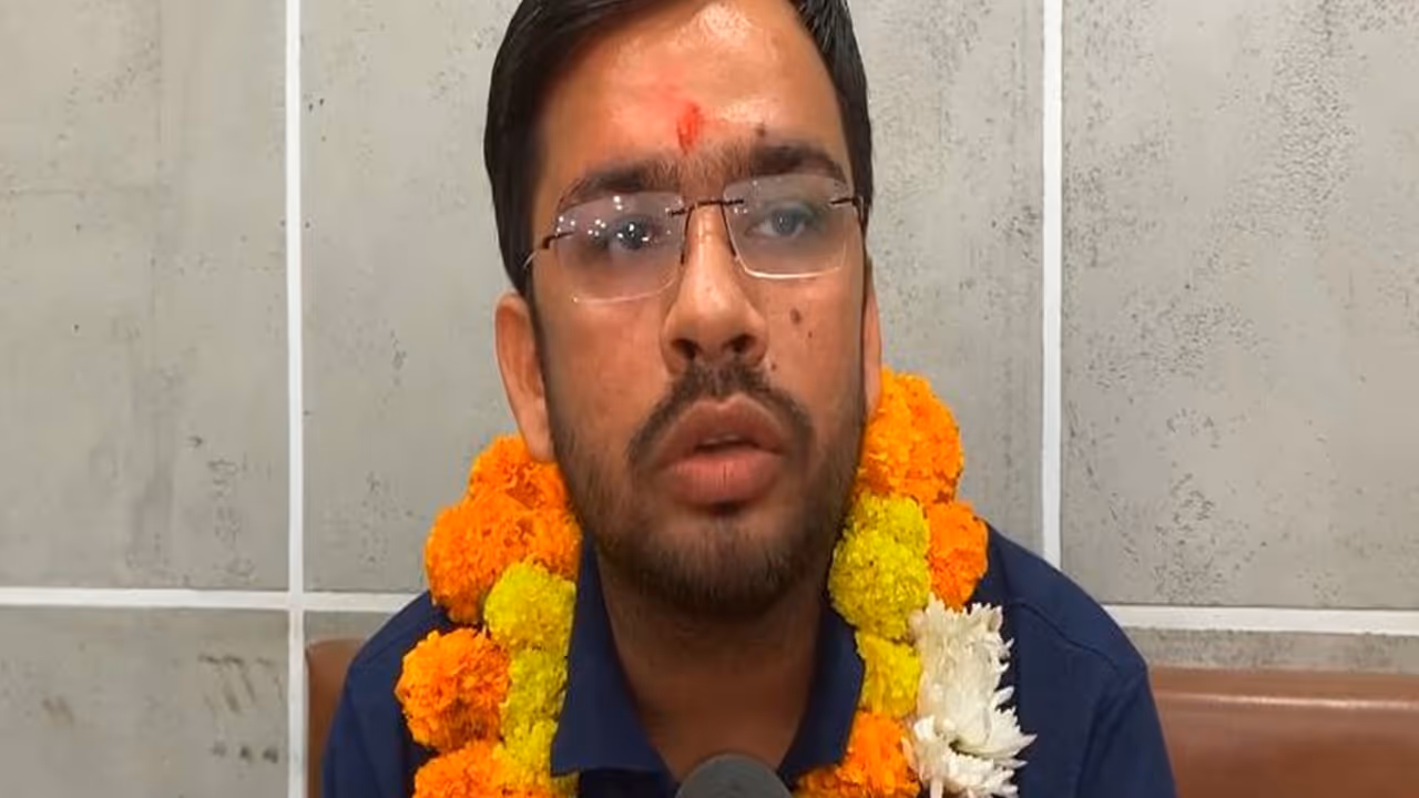 Ajeet Kumar Mishra MPPSC Topper 2023 Success Story