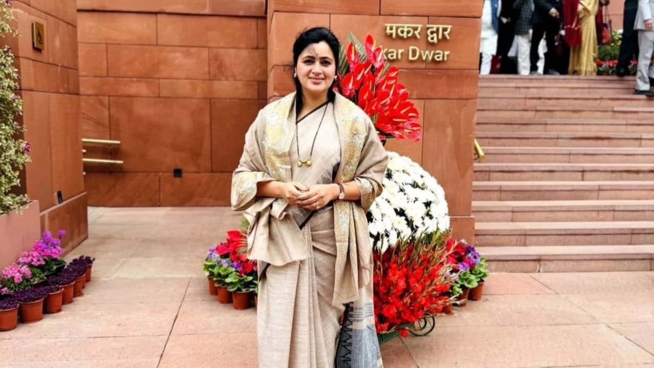 Mp Navneet Kaur Rana