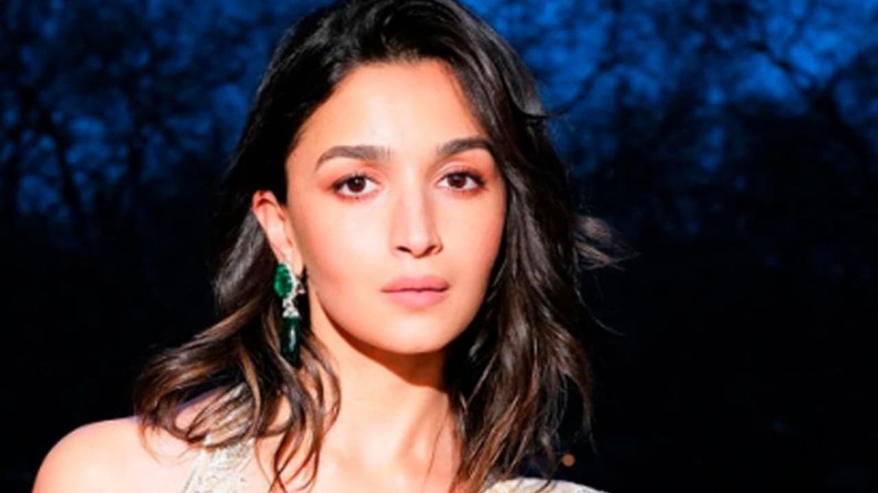 Alia Bhatt AI Video 