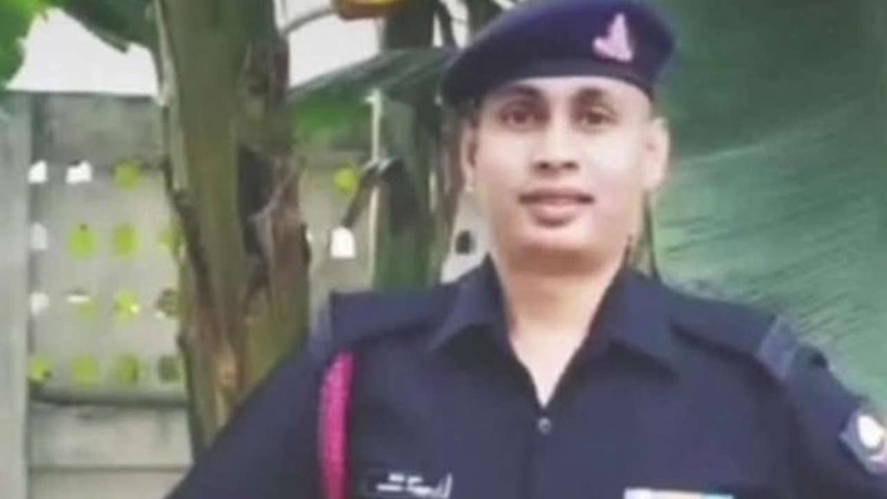 Dinesh Kumar Dinesh Kumar