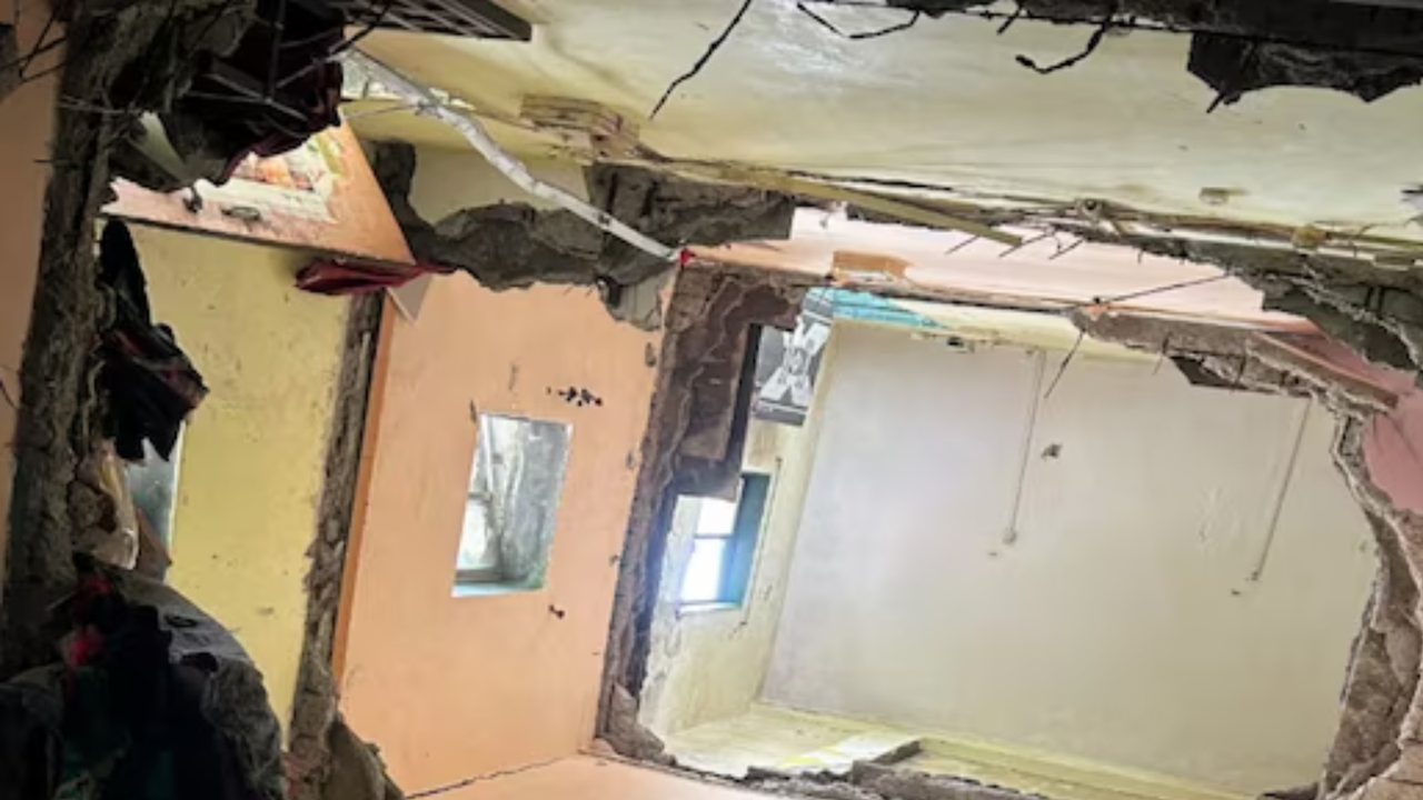 Kalyan Building Slab Collapse 