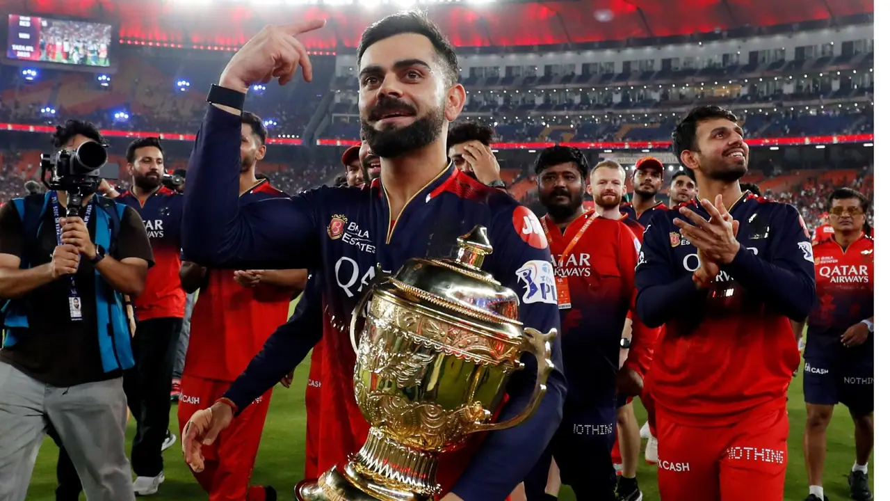 virat kohli with ipl trophy  virat kohli with ipl trophy