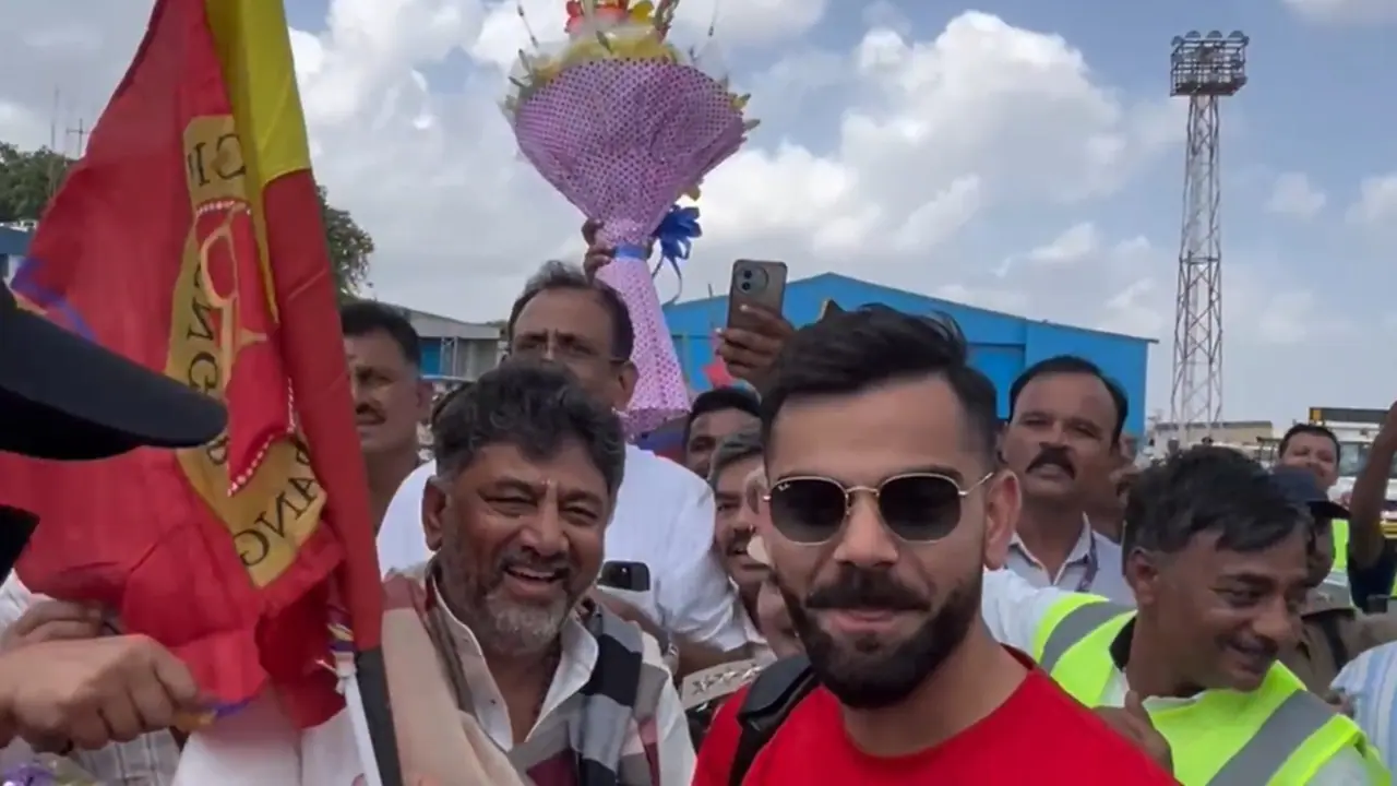 Virat Kohli with DK Shiv Kumar