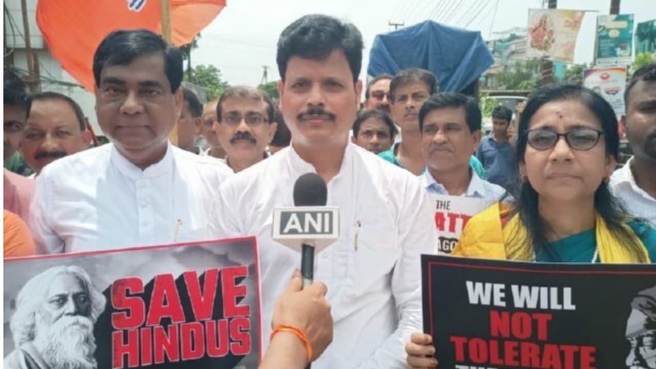 BJP holds protest rally in Agartala against attacks on Tagore's ancestral home in Bangladesh (Photo/ANI) BJP holds protest rally in Agartala against attacks on Tagore's ancestral home in Bangladesh (Photo/ANI)