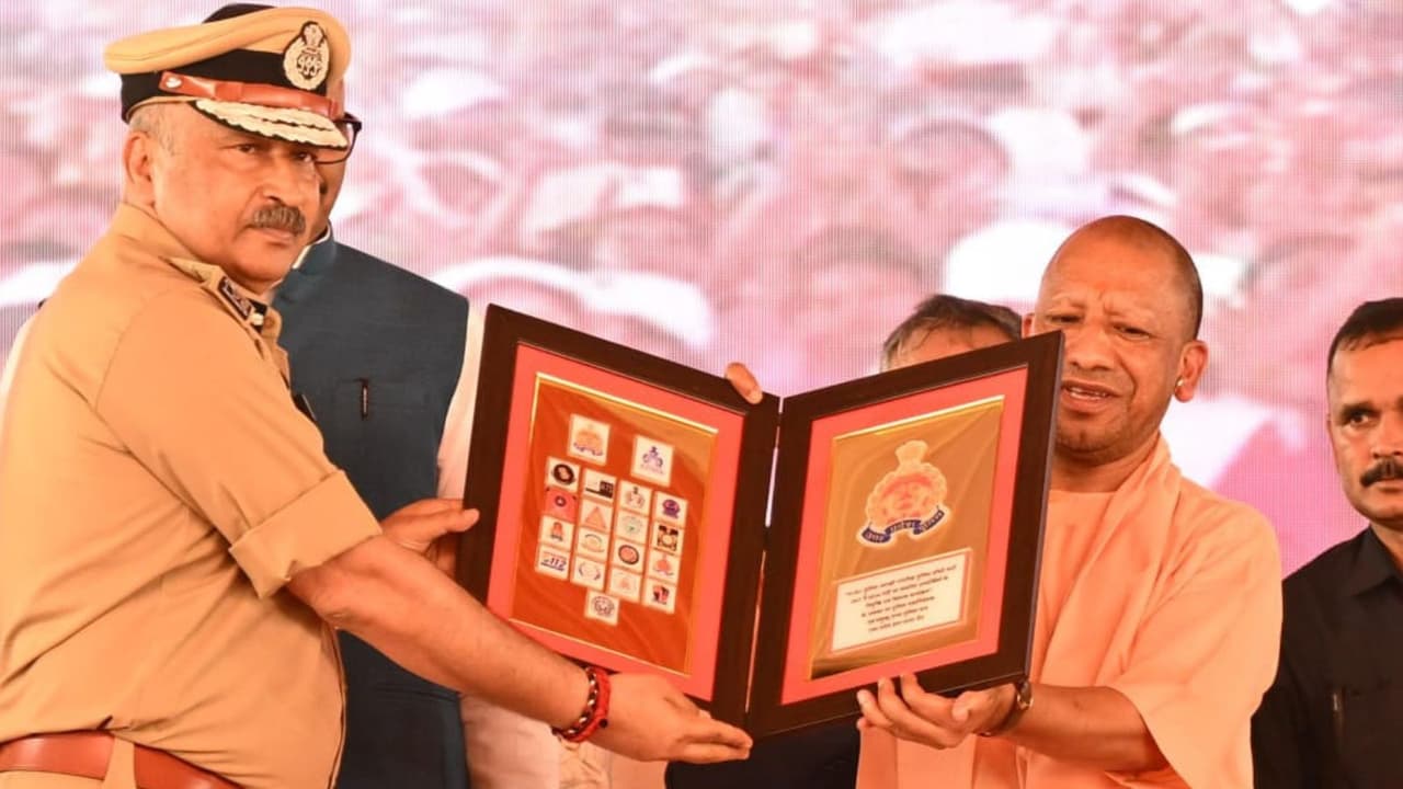 CM Yogi Adtiyanath CM Yogi Adtiyanath