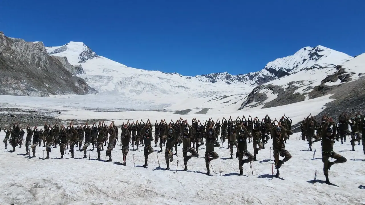 Indian Army conducts Yoga session at Siachen Indian Army conducts Yoga session at Siachen
