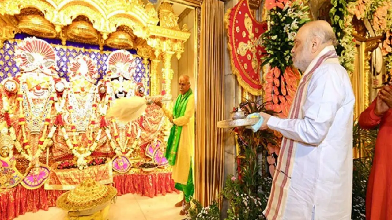 Union Home Minister Amit Shah offer prayers in Jagannath Temple in Ahmedabad