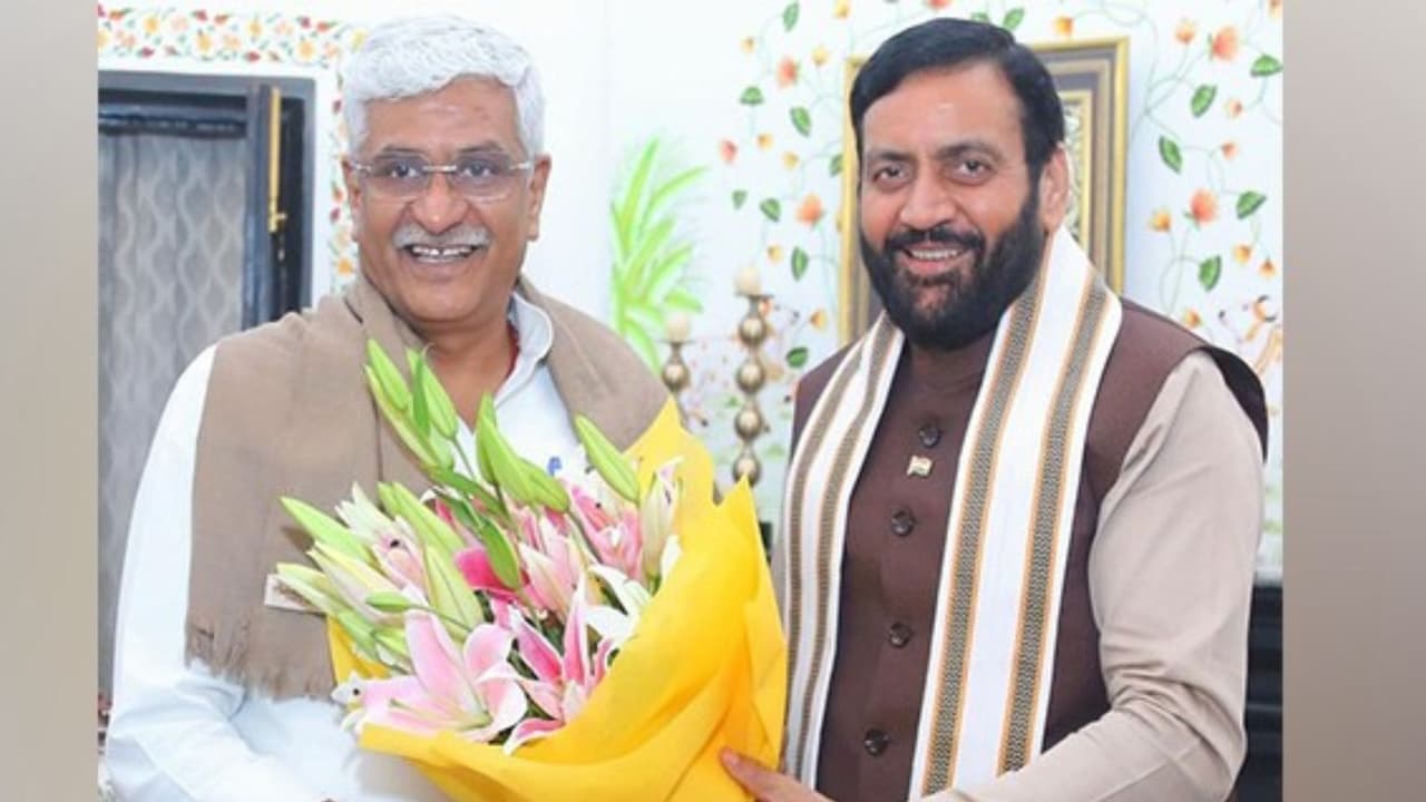 Haryana Chief Minister Nayab Singh Saini with Union Tourism Minister Gajendra Singh Shekhawat Haryana Chief Minister Nayab Singh Saini with Union Tourism Minister Gajendra Singh Shekhawat