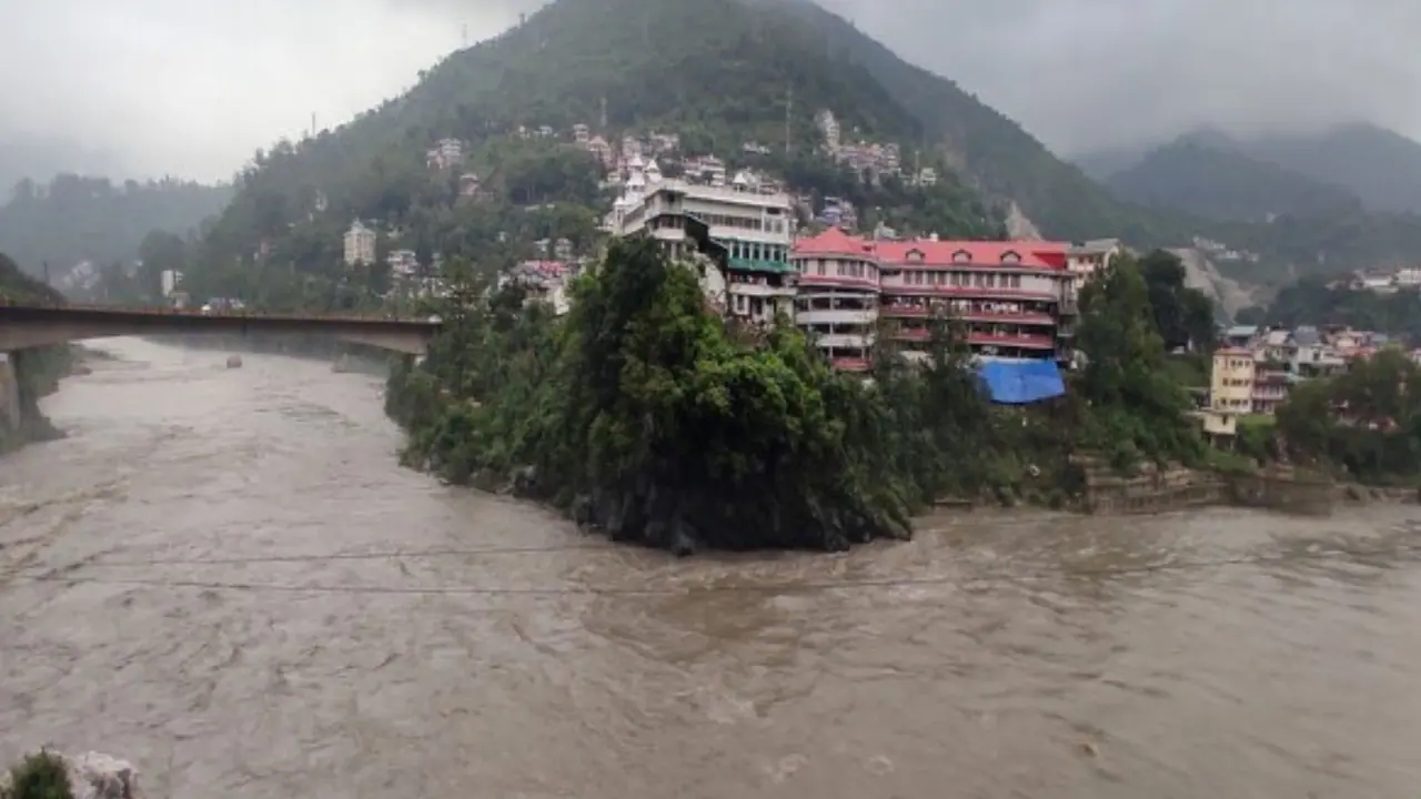 51 dead, several missing as monsoon havoc continue in Himachal 51 dead, several missing as monsoon havoc continue in Himachal