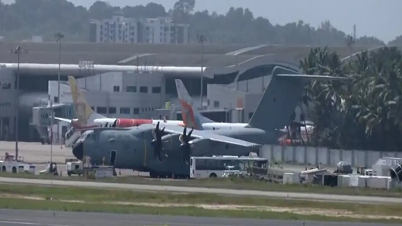 Stranded British Fighter Jet F 35 