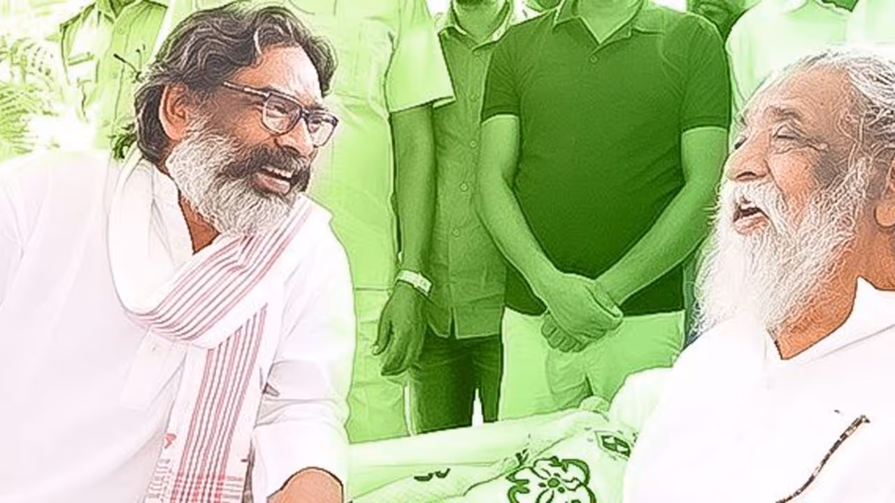 Hemant Soren with father Shibu Soren Hemant Soren with father Shibu Soren