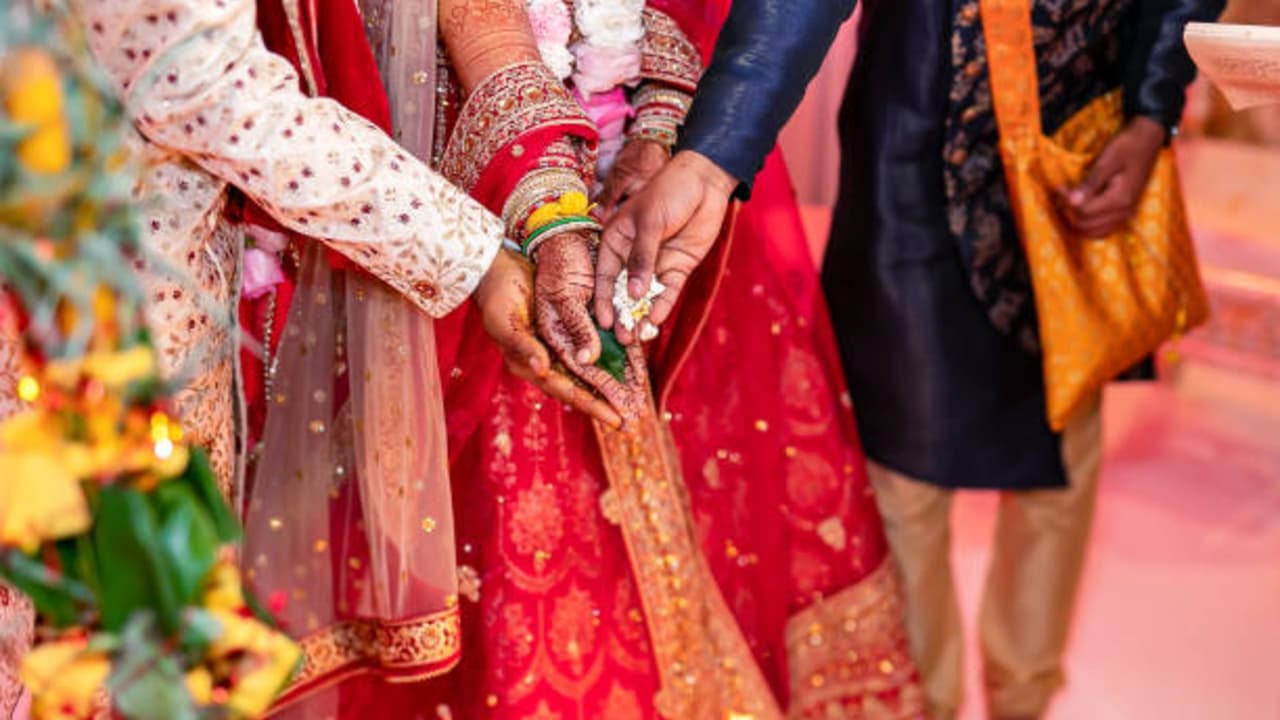 Patna groom married 8 brides