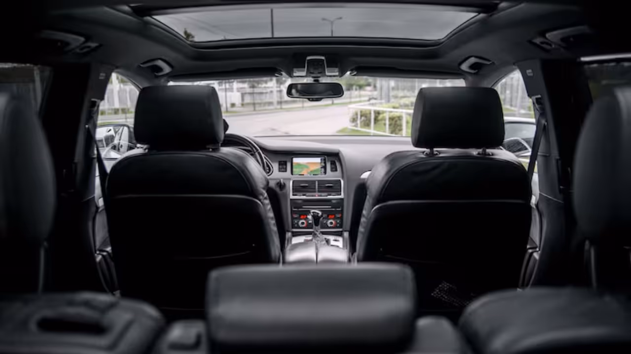 How to keep car interiors clean 