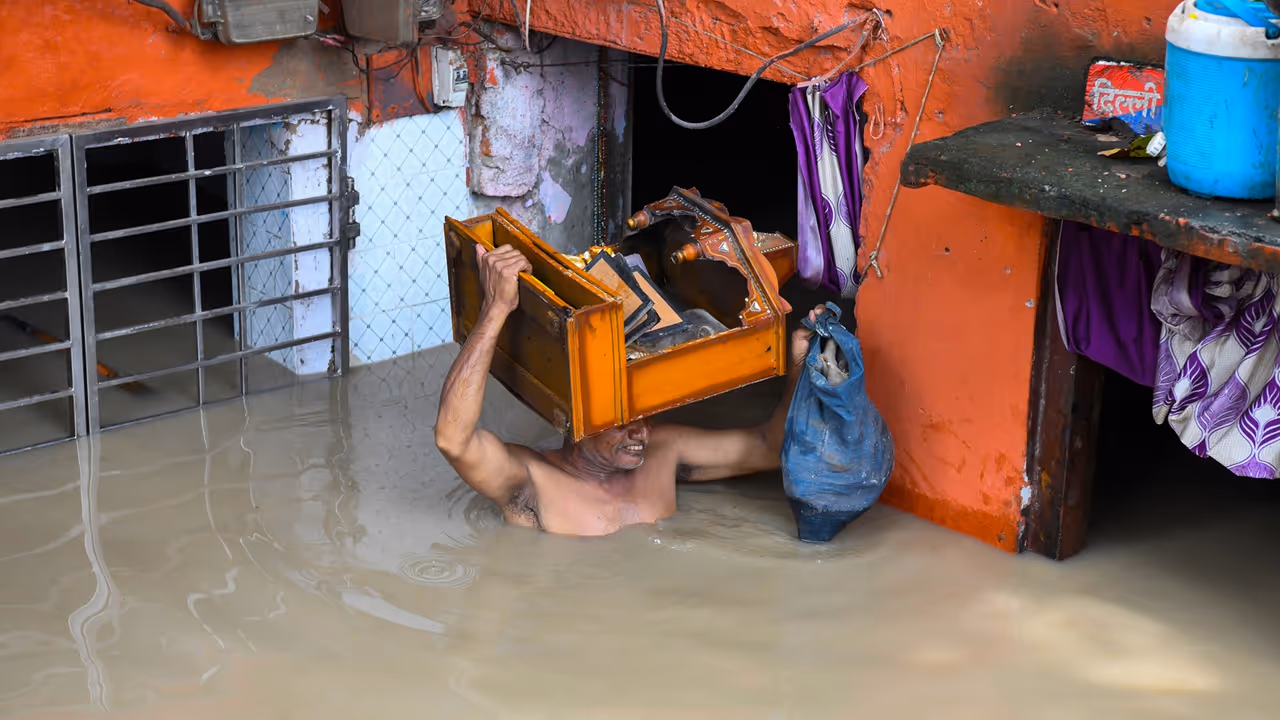 Yamuna ghat flooded in Delhi